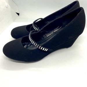 Nadia I suede wedge heels